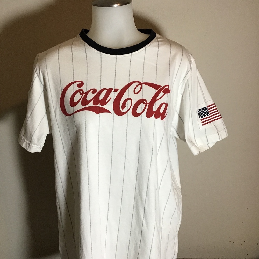 ❤️#587, Coca-Cola, good cond. size Small, See photos 🔥🦋